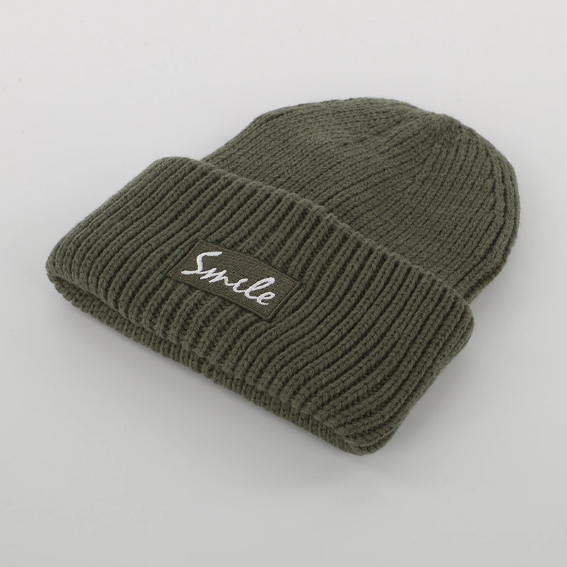 Unisex Embroidery Label Logo Green Custom 100% Acrylic Beanie Cuff Winter Warm Ladies Knitted Hat